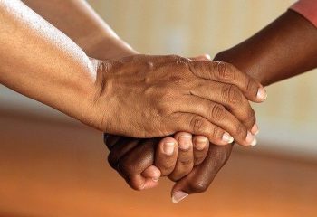 clasped-hands-541849_640